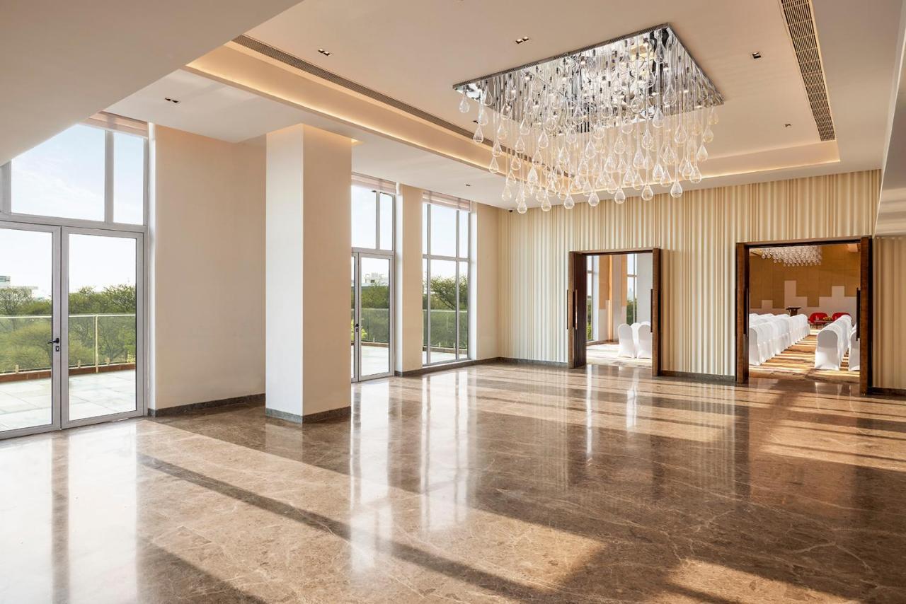 Hyatt Place Jaipur Malviya Nagar Exteriér fotografie The interior of the hotel
